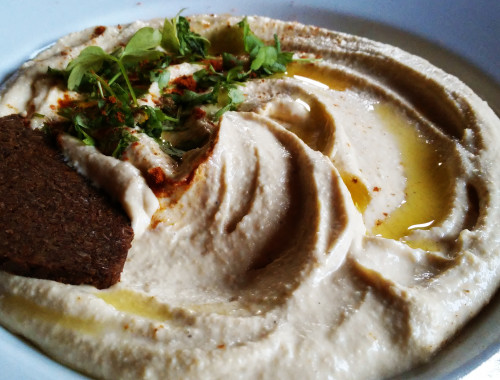 Classic homemade hummus, the best recipe from Israel and Palestine