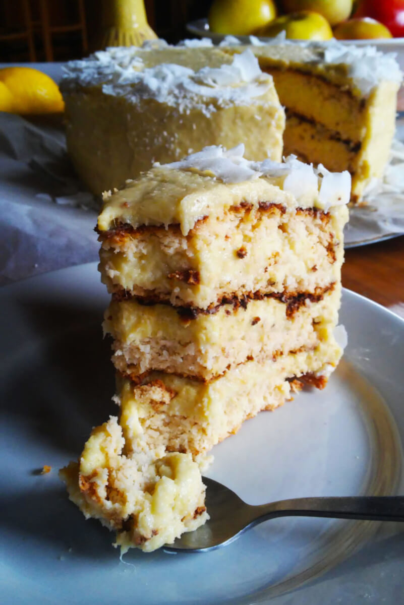 Bezglutenowy tort kokosowy z jaglanym kremem mango, Piňa Colada