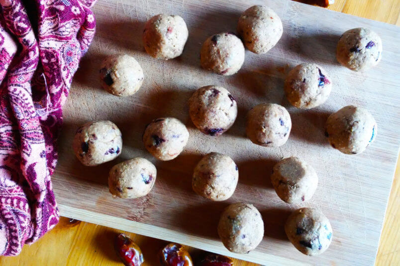 Cookie dough chickpea balls with cherries - chickpea pralines RAW & VEGAN