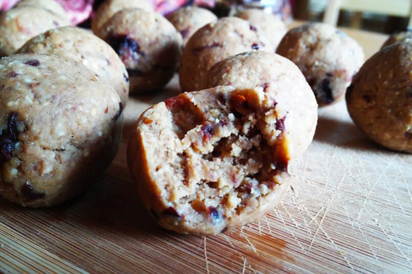 Cookie dough chickpea balls with cherries - chickpea pralines RAW & VEGAN