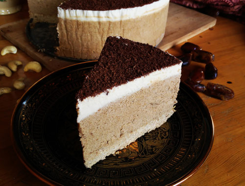 Vegan ice-cream Tiramisu cake - glutenfree coffee cake with cashews and dates