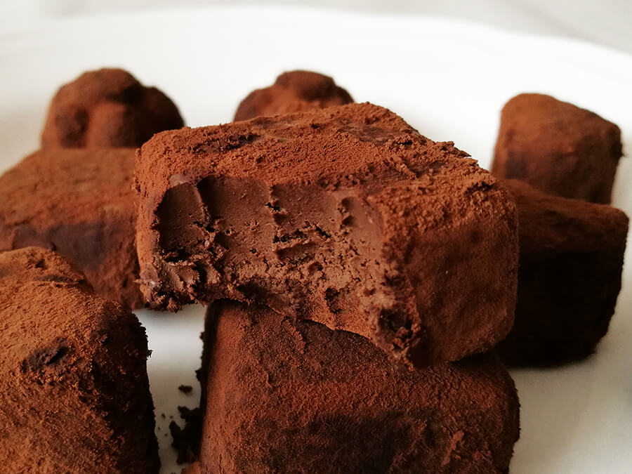 Wegańskie pralinki czekoladowe, 3 składniki - prezent na wegańskie walentynki